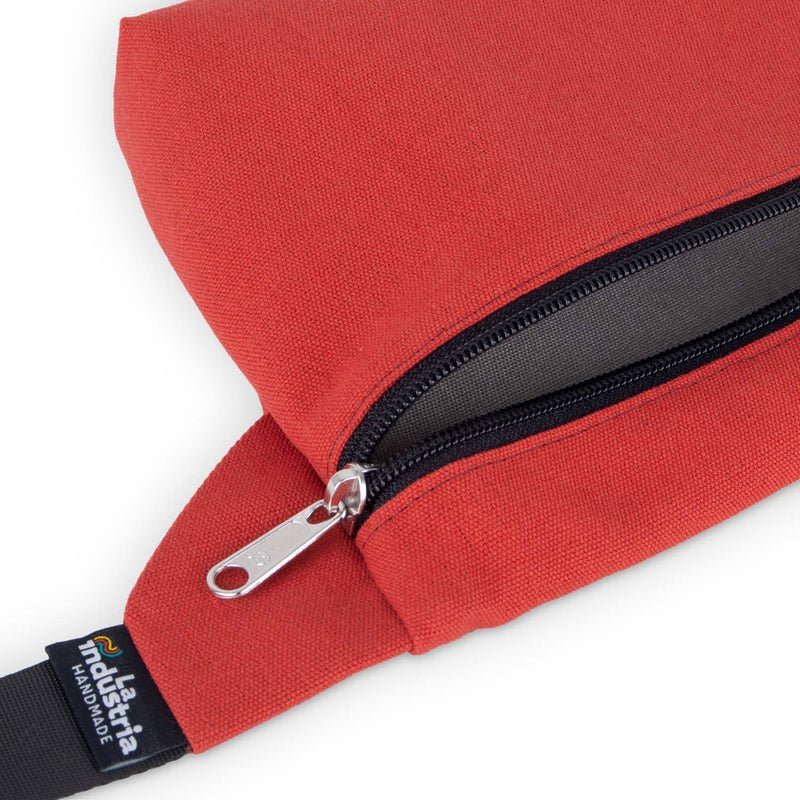 Adjustable Belt Bag in Liquid Repellent Fabric