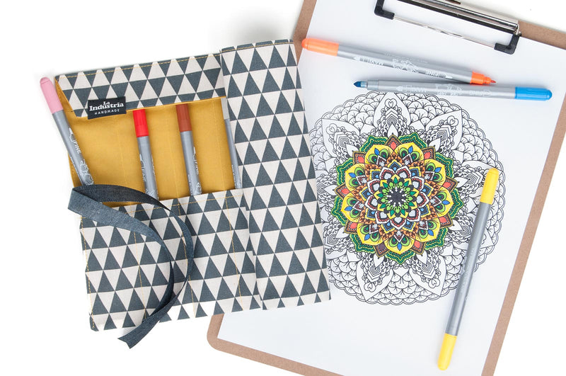 Roll-Up Pencil Case triangles